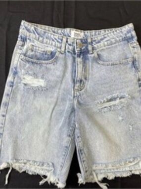 Baggy Bermuda shorts